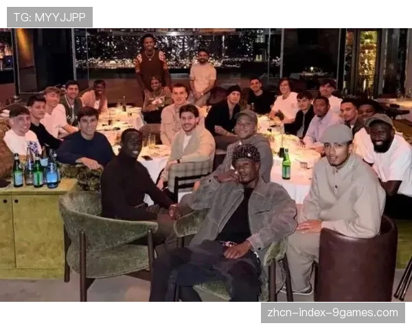 罗马诺:皇马与贝林厄姆就续约达成原则性协议,违约金条款引关注 罗马诺:皇马与贝林厄姆就续约达成原则性协议,违约金条款引关注