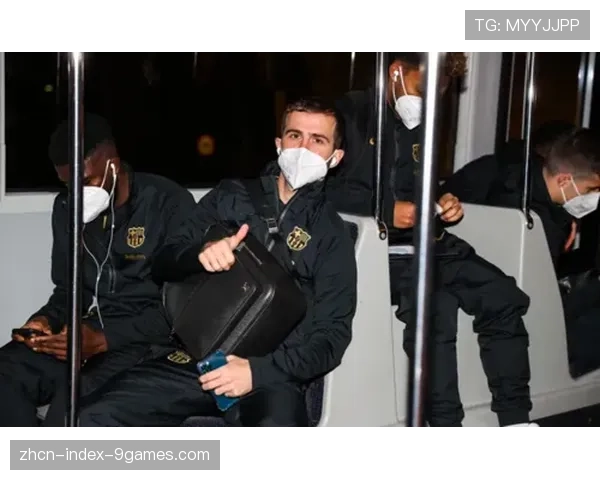 官方：格拉纳达主帅因“战术理念与俱乐部长期规划不符”下课